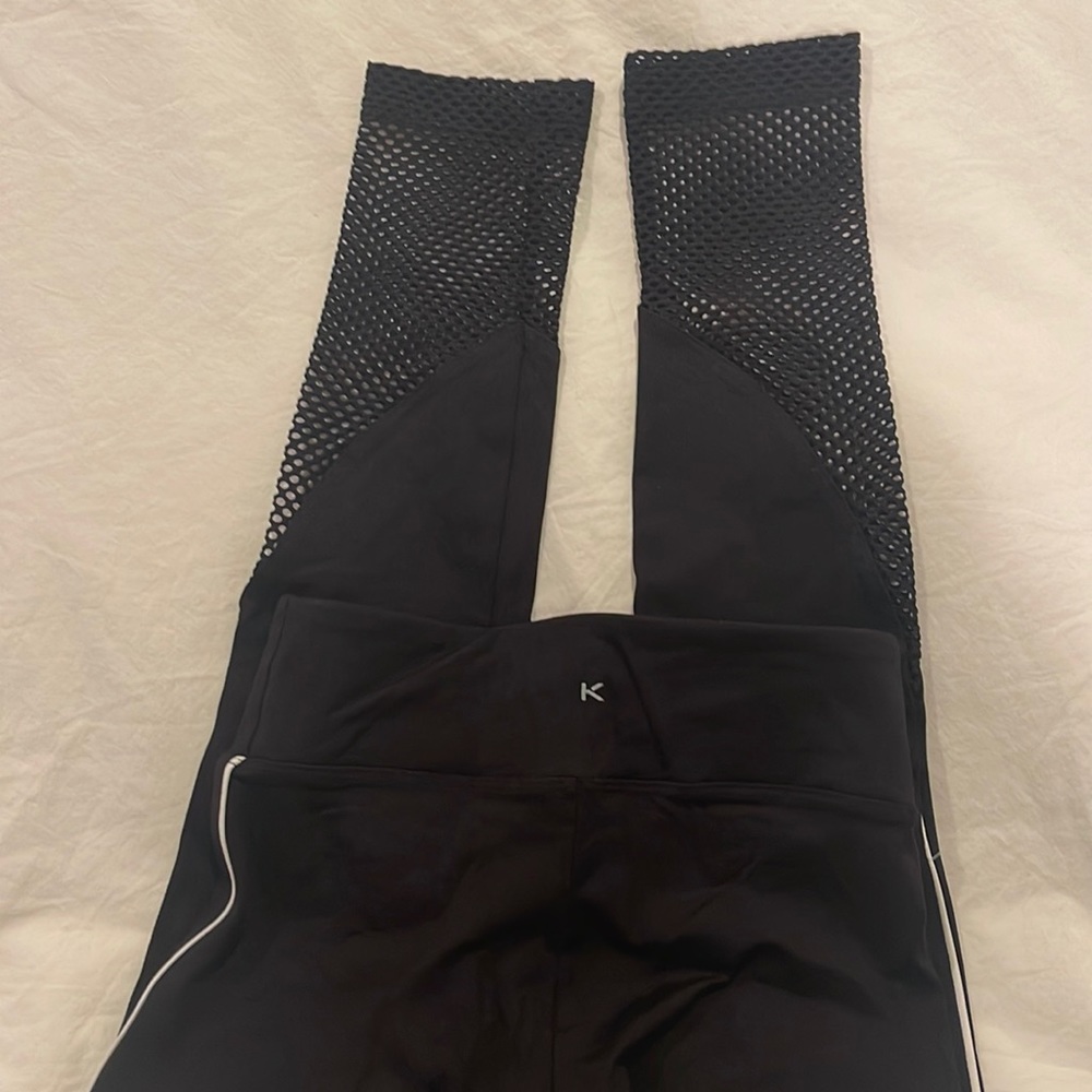 Koral leggings with mesh bottoms